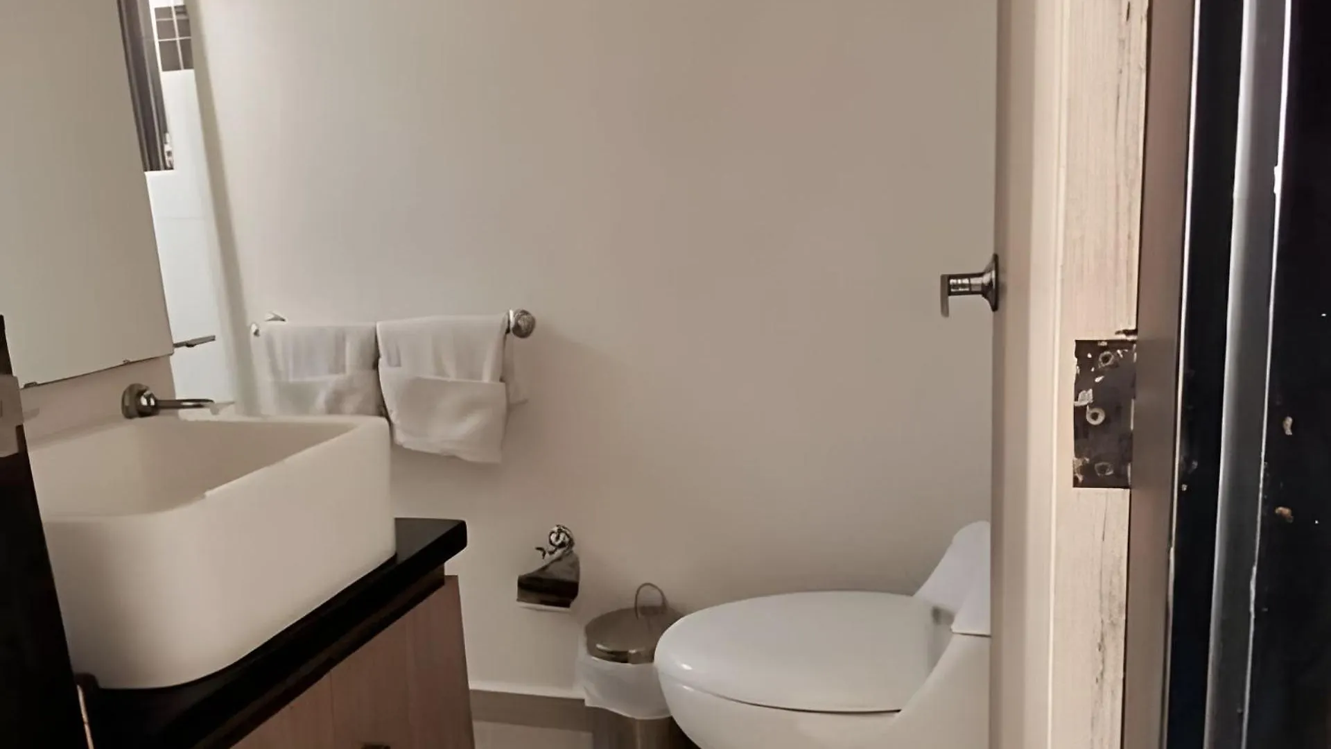 505 Moderno Aparta-Suite En Versalles Tipo Loft - Cali Tower Suites & Lofts